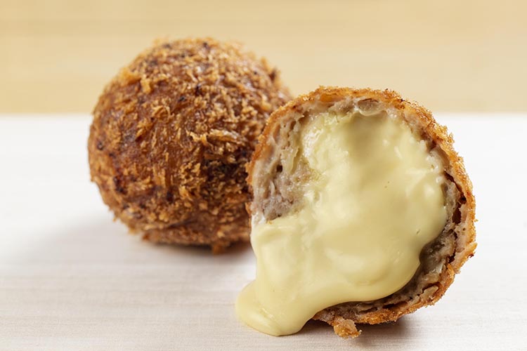 熱々チーズがとろ~り!! チーズめんち